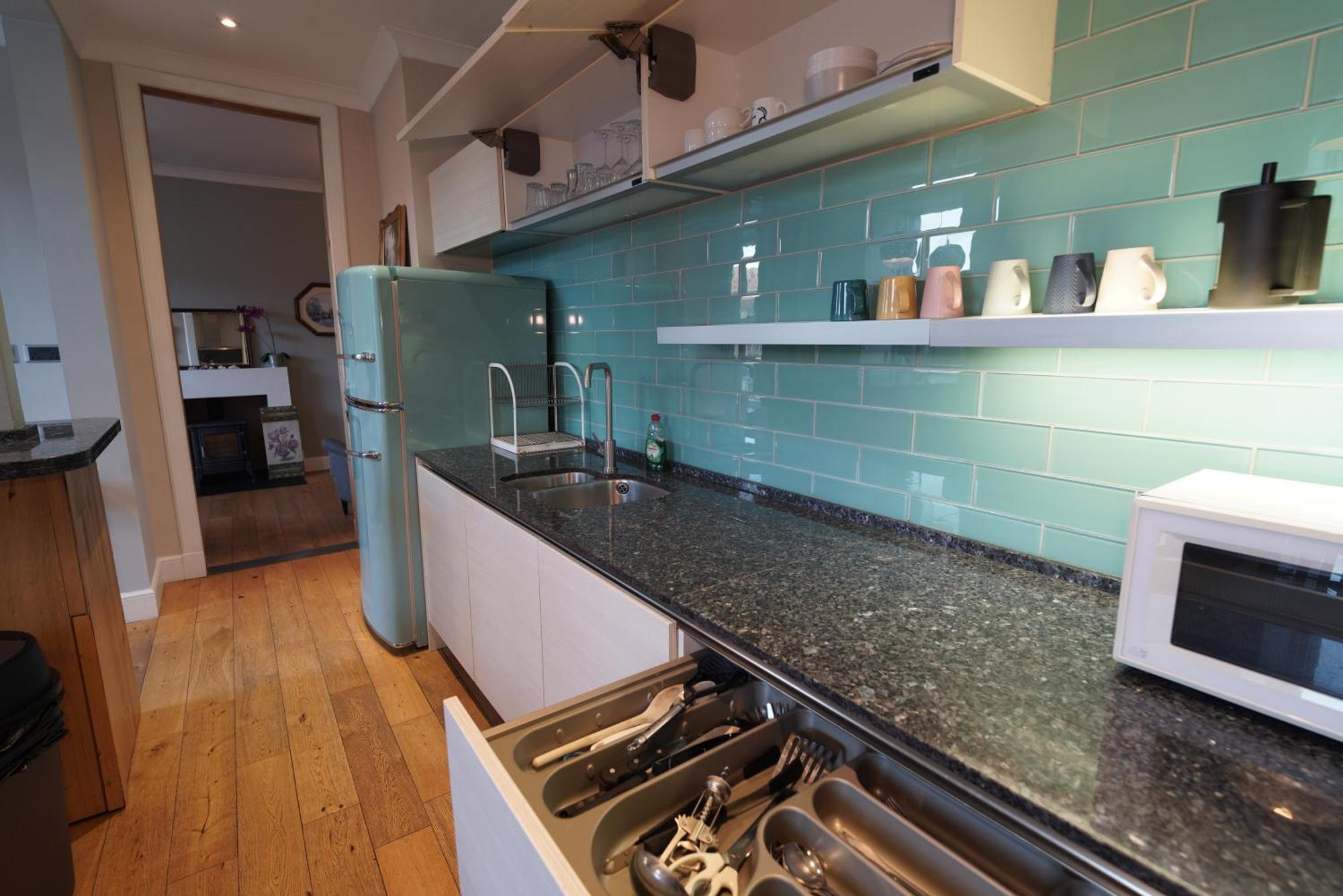 Spacious 2 Bed Apt Next To Royal Mile & Waverley EDI Exterior photo