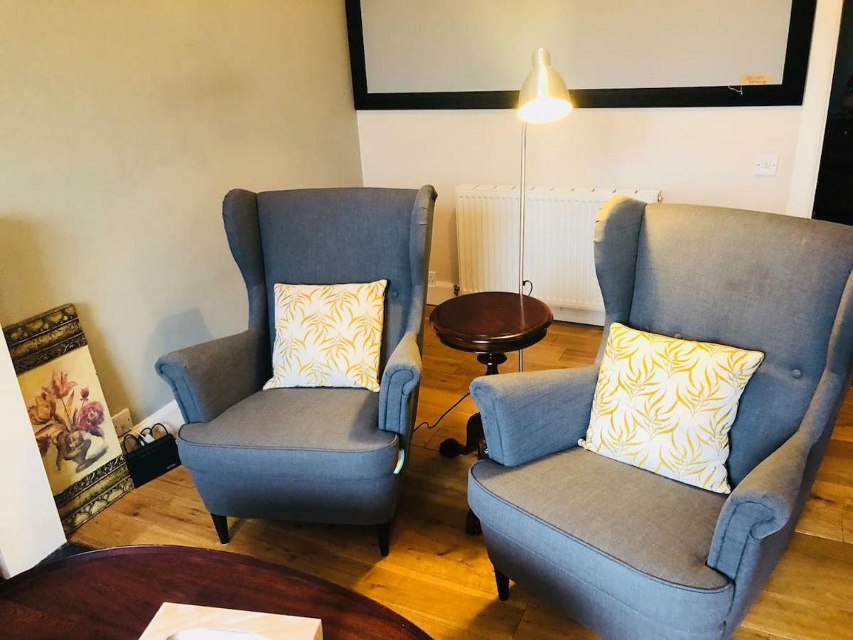 Spacious 2 Bed Apt Next To Royal Mile & Waverley EDI Exterior photo